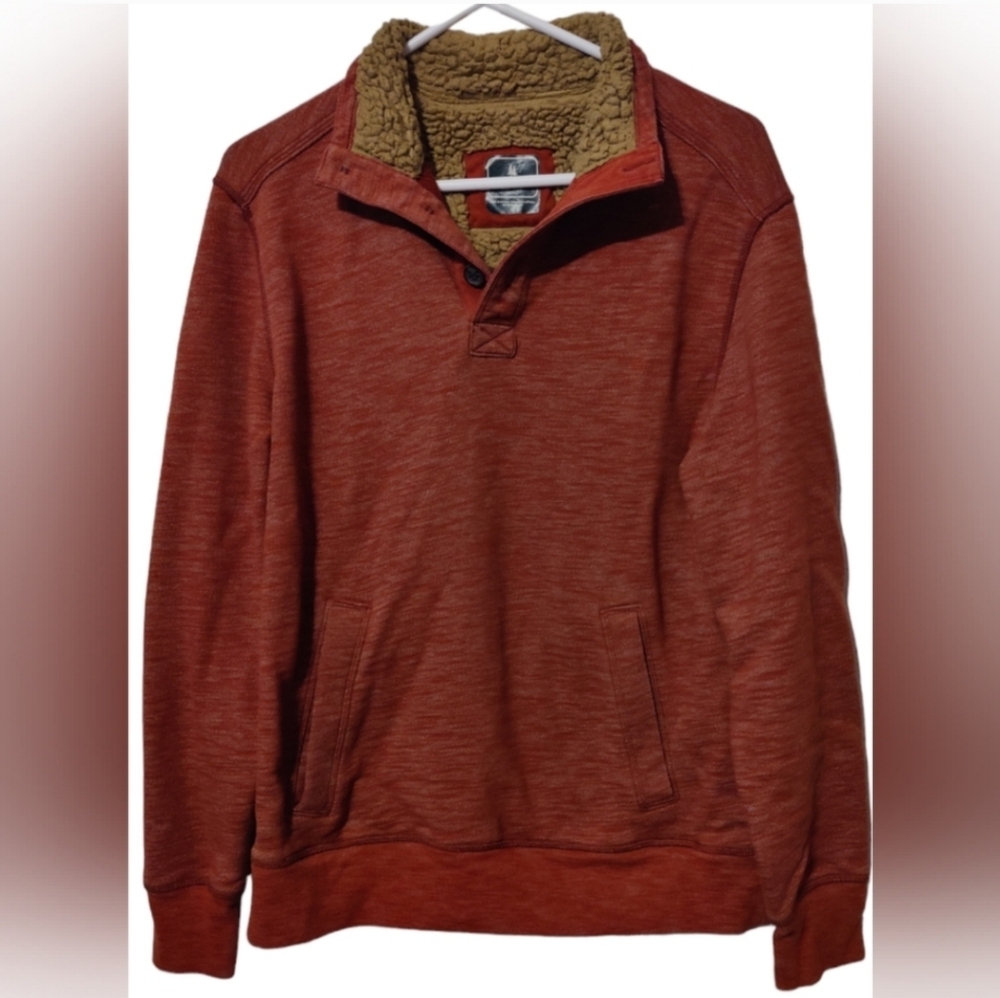 Heathered Red pullover